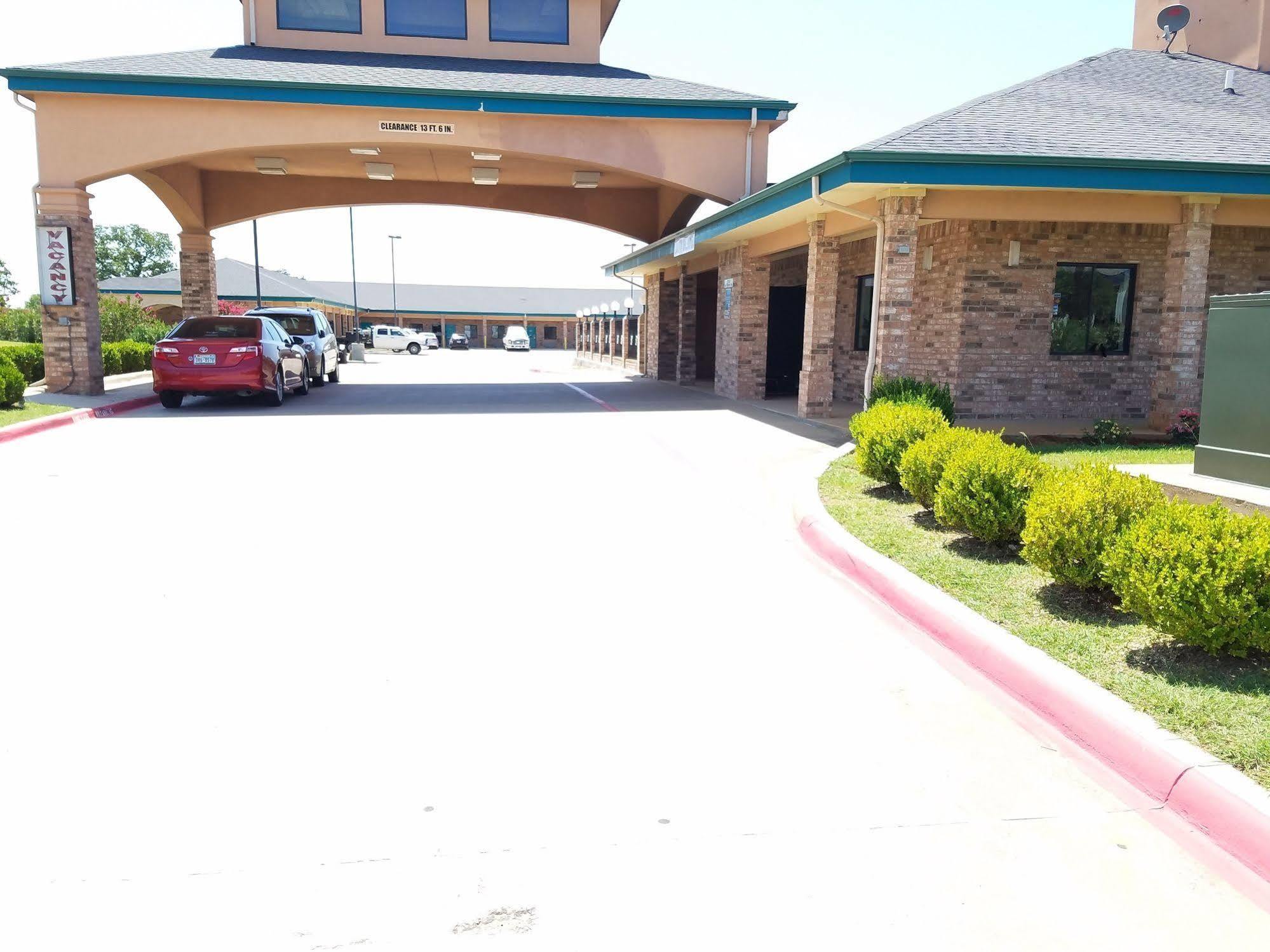 Quality One Motel Weatherford Exteriér fotografie