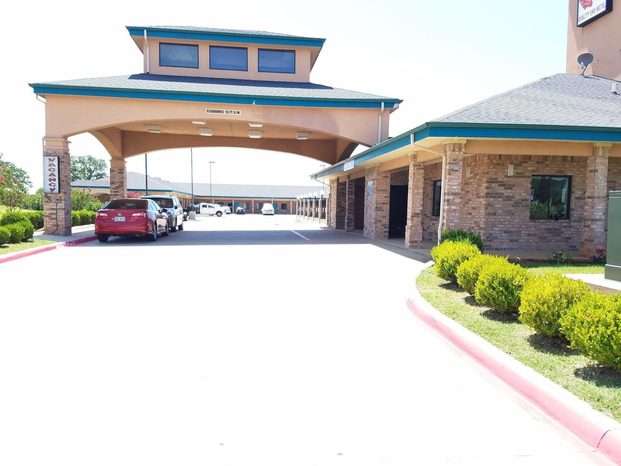 Quality One Motel Weatherford Exteriér fotografie